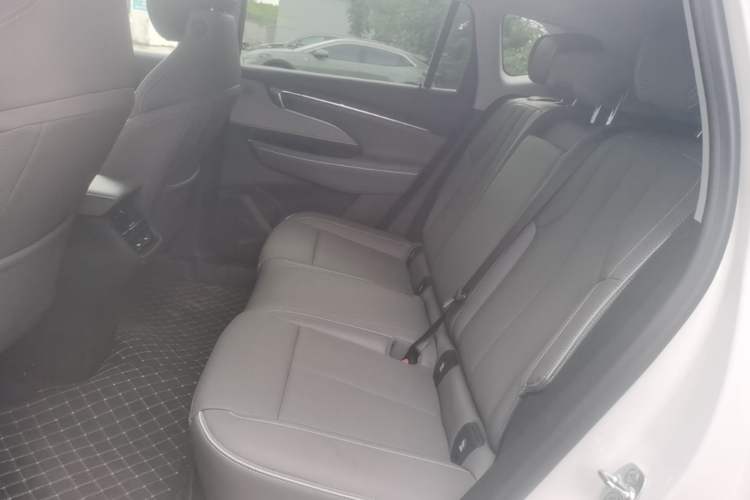 Used Buick E5 2025 Model 620KM Prestige Edition Left Rear Seat