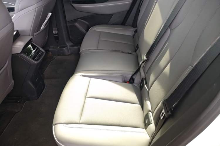 Used Buick E5 2025 Model 620KM Prestige Edition Left Rear Seat