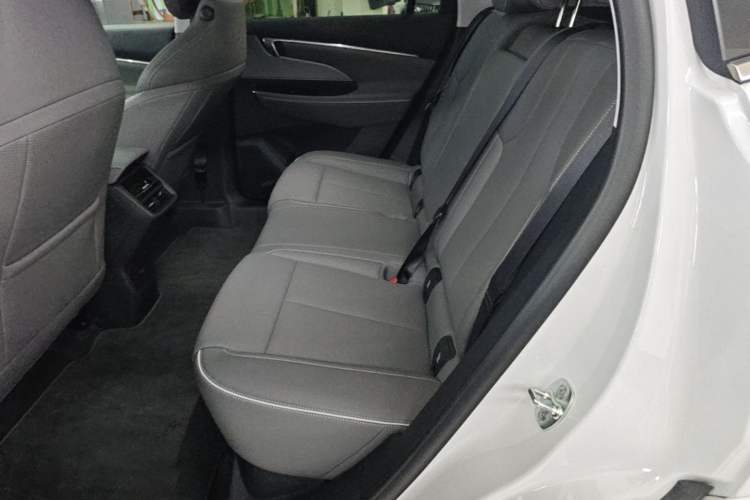 Used Buick E5 2025 Model 620KM Prestige Edition Left Rear Seat
