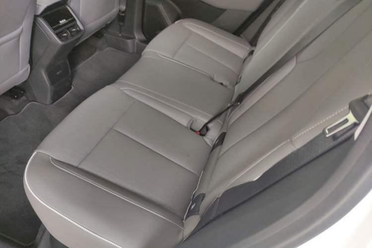 Used Buick E5 2025 Model 620KM Prestige Edition Left Rear Seat