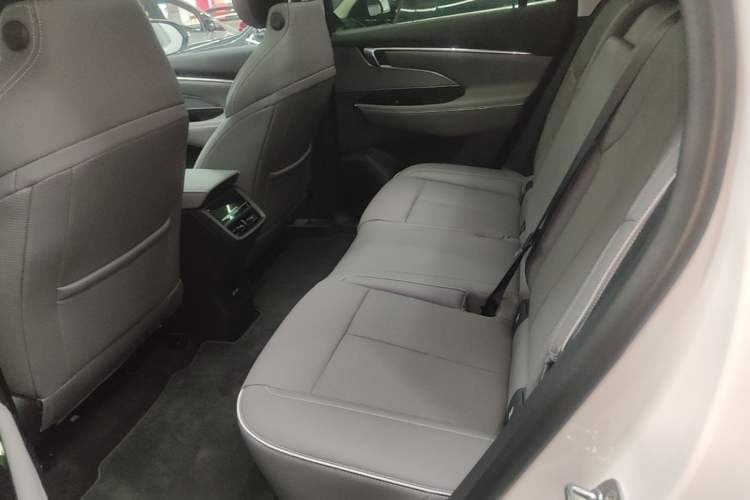 Used Buick E5 2025 Model 620KM Prestige Edition Left Rear Seat