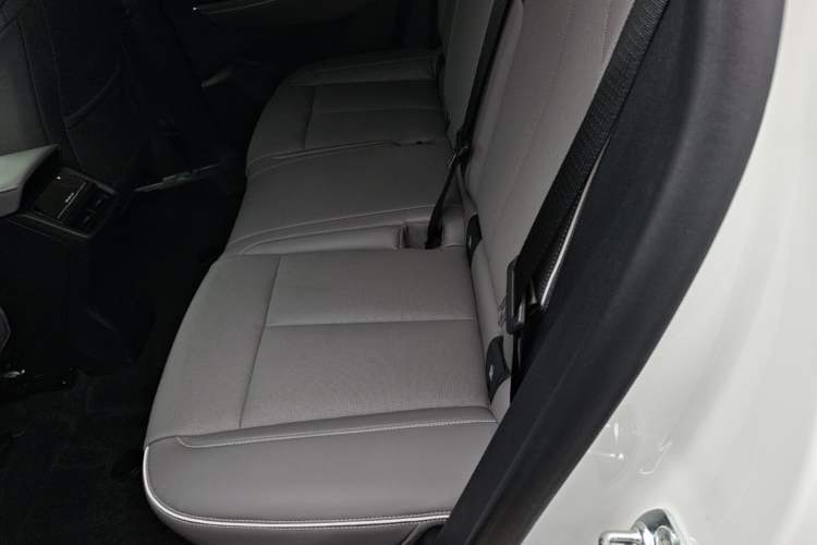 Used Buick E5 2025 Model 620KM Prestige Edition Left Rear Seat
