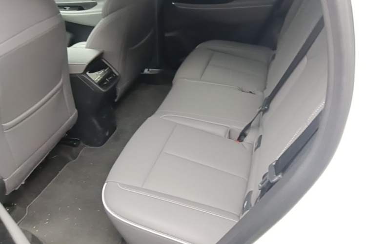 Used Buick E5 2025 Model 620KM Prestige Edition Left Rear Seat