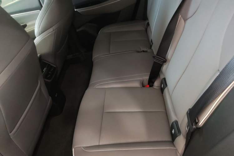 Used Buick E5 2025 Model 620KM Prestige Edition Left Rear Seat
