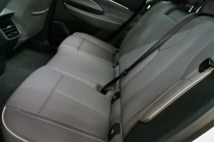 Used Buick E5 2025 Model 620KM Prestige Edition Left Rear Seat