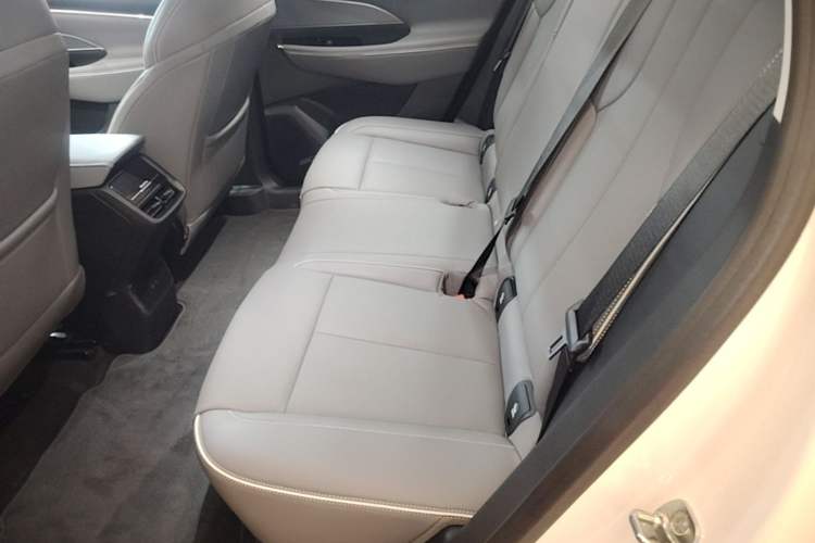 Used Buick E5 2025 Model 620KM Prestige Edition Left Rear Seat