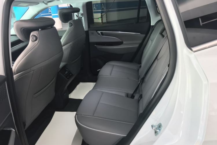 Used Buick E5 2025 Model 620KM Prestige Edition Left Rear Seat