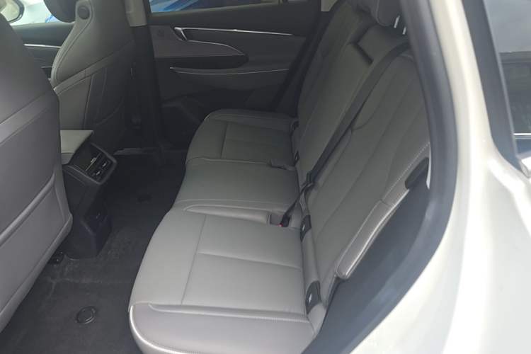 Used Buick E5 2025 Model 620KM Prestige Edition Left Rear Seat