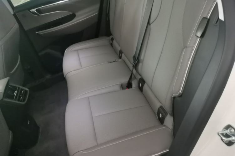 Used Buick E5 2025 Model 620KM Prestige Edition Left Rear Seat