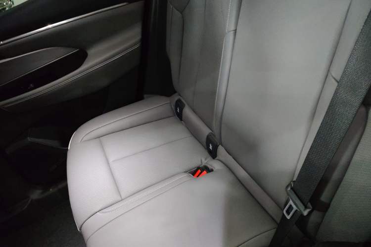 Used Buick E5 2025 Model 620KM Prestige Edition Left Rear Seat