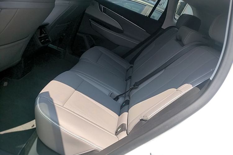 Used Buick E5 2025 Model 620KM Prestige Edition Left Rear Seat