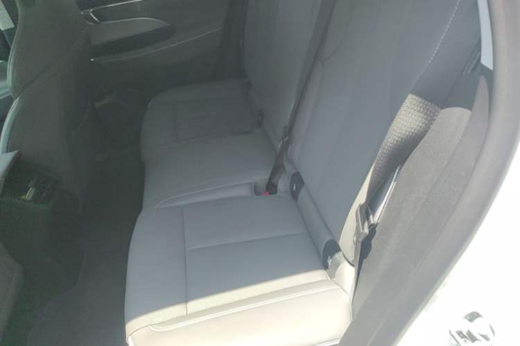 Used Buick E5 2025 Model 620KM Prestige Edition Left Rear Seat