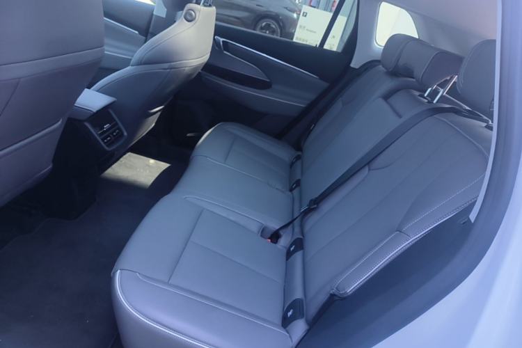 Used Buick E5 2025 Model 620KM Prestige Edition Left Rear Seat