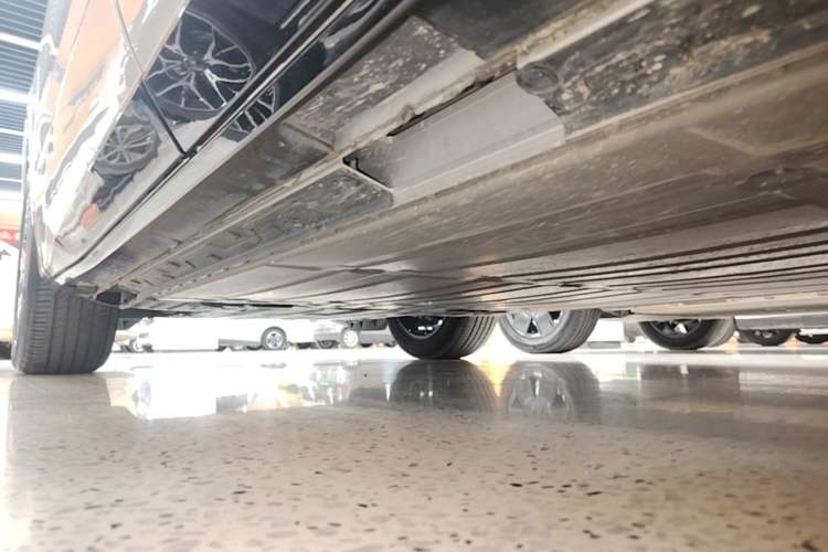 Used Buick E5 2025 Model 620KM Prestige Edition Left Side Sill