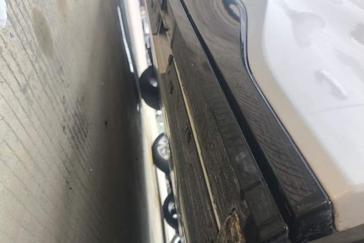 Used Buick E5 2025 Model 620KM Prestige Edition Left Side Sill