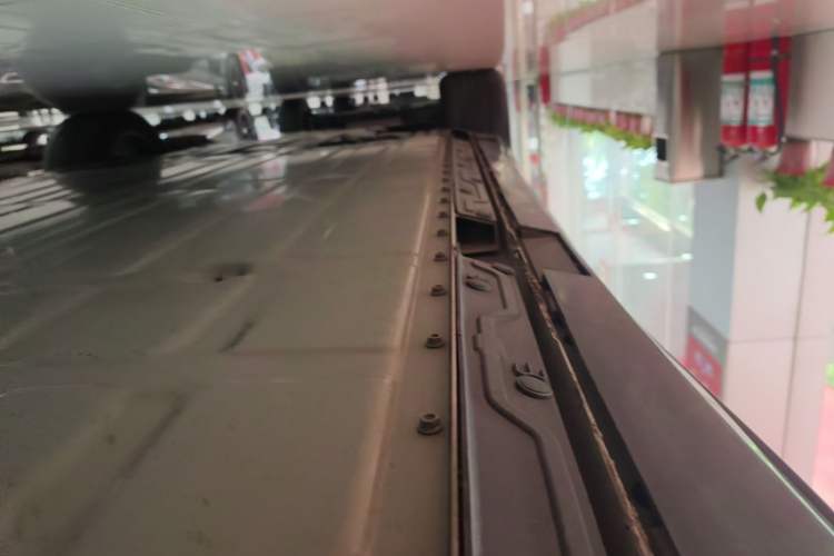Used Buick E5 2025 Model 620KM Prestige Edition Left Side Sill