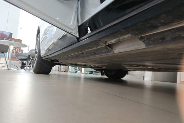 Used Buick E5 2025 Model 620KM Prestige Edition Left Side Sill