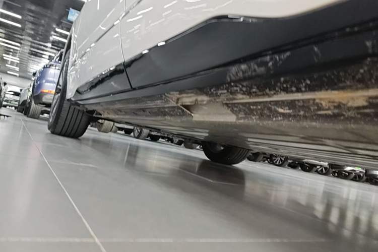 Used Buick E5 2025 Model 620KM Prestige Edition Left Side Sill