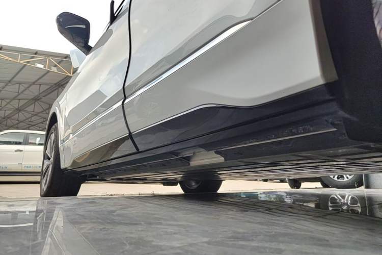 Used Buick E5 2025 Model 620KM Prestige Edition Left Side Sill