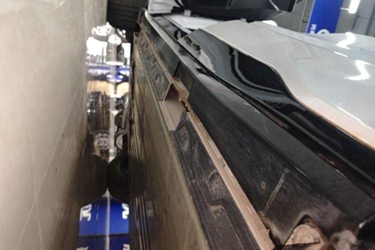 Used Buick E5 2025 Model 620KM Prestige Edition Left Side Sill