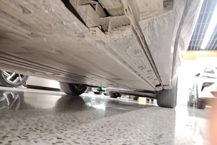 Used Buick E5 2025 Model 620KM Prestige Edition Left Side Sill