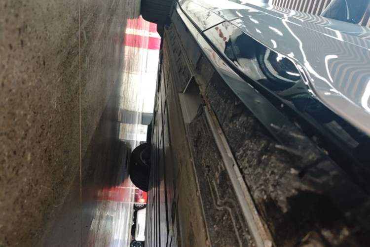 Used Buick E5 2025 Model 620KM Prestige Edition Left Side Sill