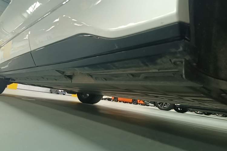 Used Buick E5 2025 Model 620KM Prestige Edition Left Side Sill