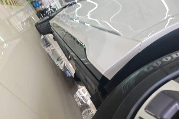 Used Buick E5 2025 Model 620KM Prestige Edition Left Side Sill