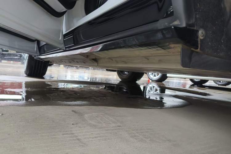 Used Buick E5 2025 Model 620KM Prestige Edition Left Side Sill