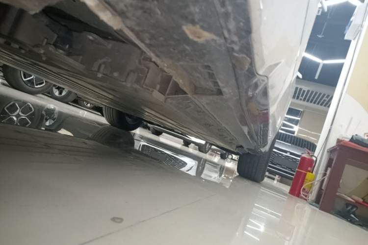 Used Buick E5 2025 Model 620KM Prestige Edition Left Side Sill