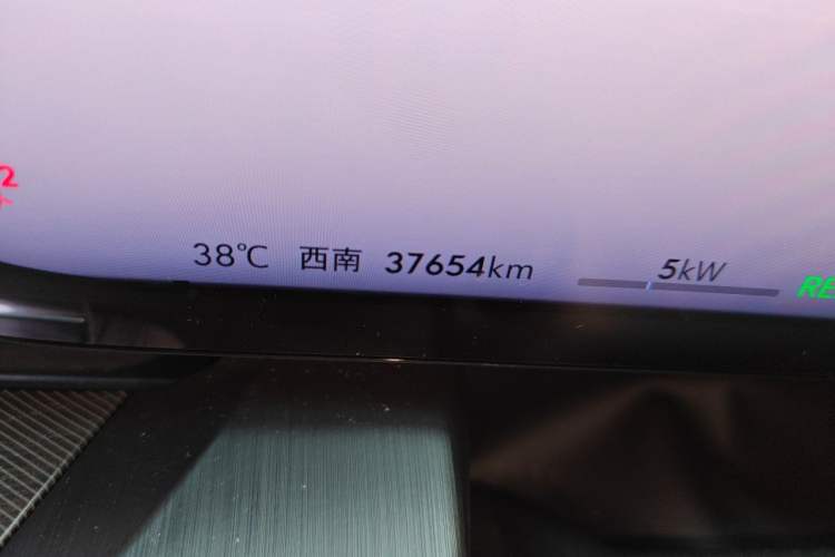 Used Buick E5 2025 Model 545KM Smart Enjoyment Edition Odometer Close Up