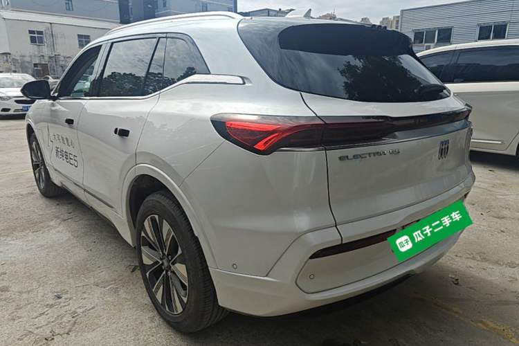 Used Buick E5 2025 Model 620KM Prestige Edition Rear Left 45 Deg