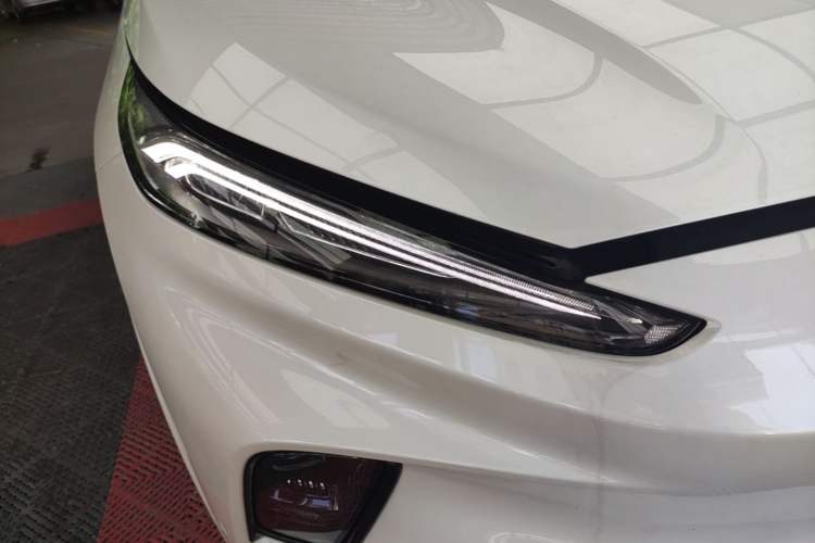 Used Buick E5 2025 Model 620KM Prestige Edition Right Front Headlight
