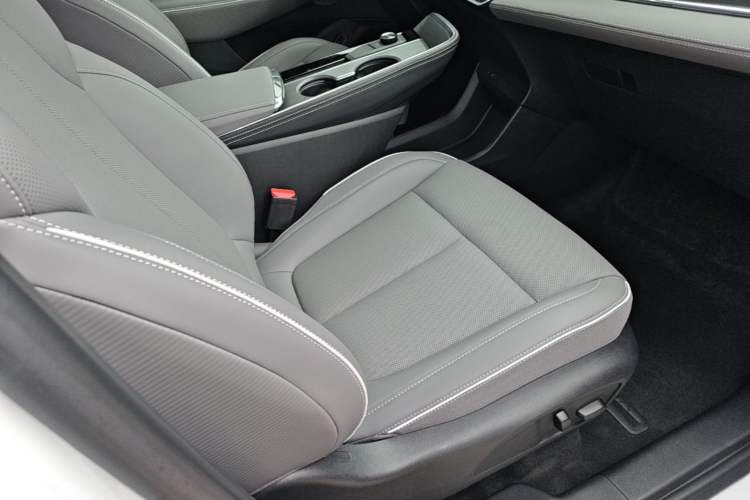 Used Buick E5 2025 Model 620KM Prestige Edition Right Front Seat