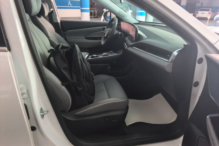 Used Buick E5 2025 Model 620KM Prestige Edition Right Front Seat