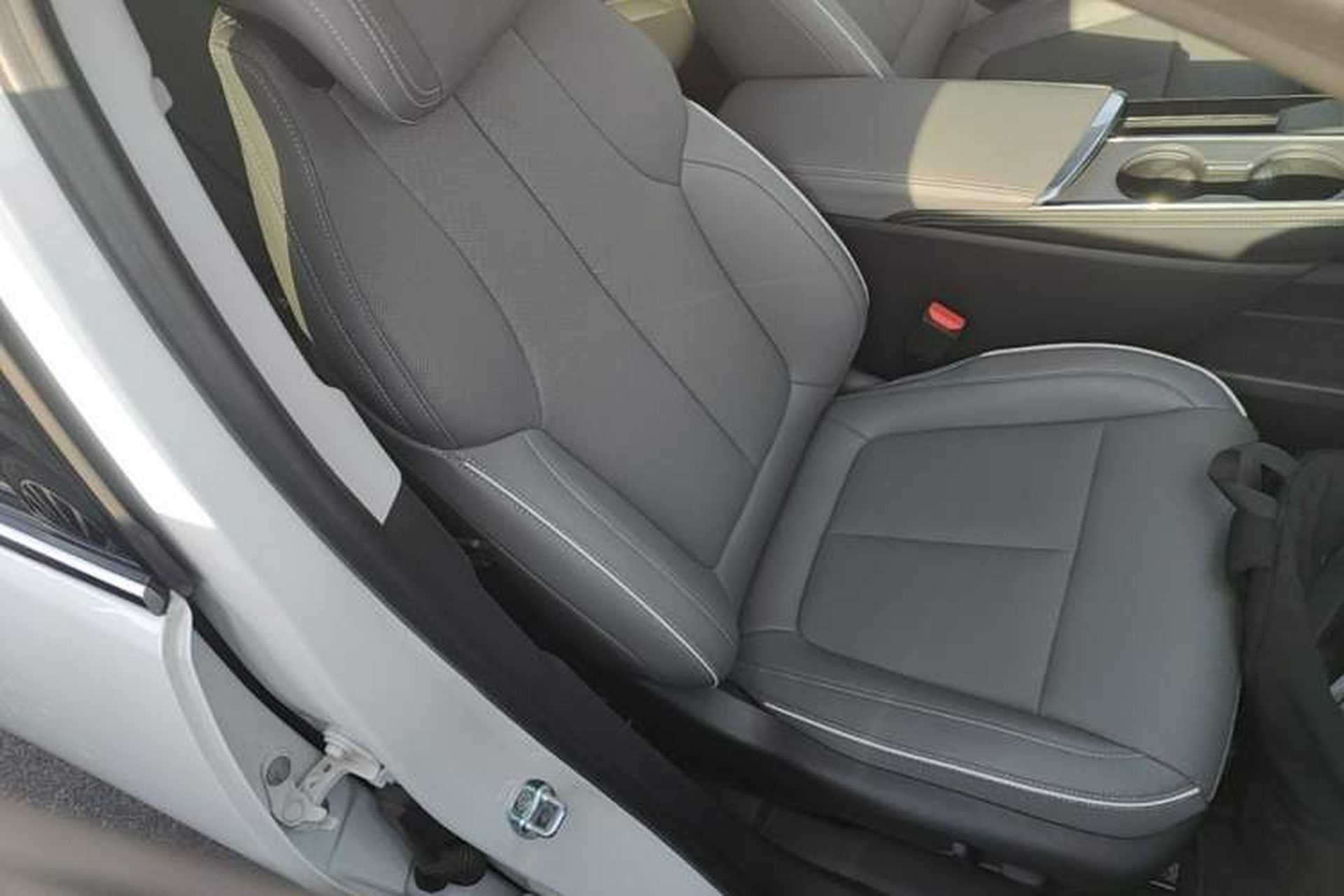 Used Buick E5 2025 Model 620KM Prestige Edition Right Front Seat