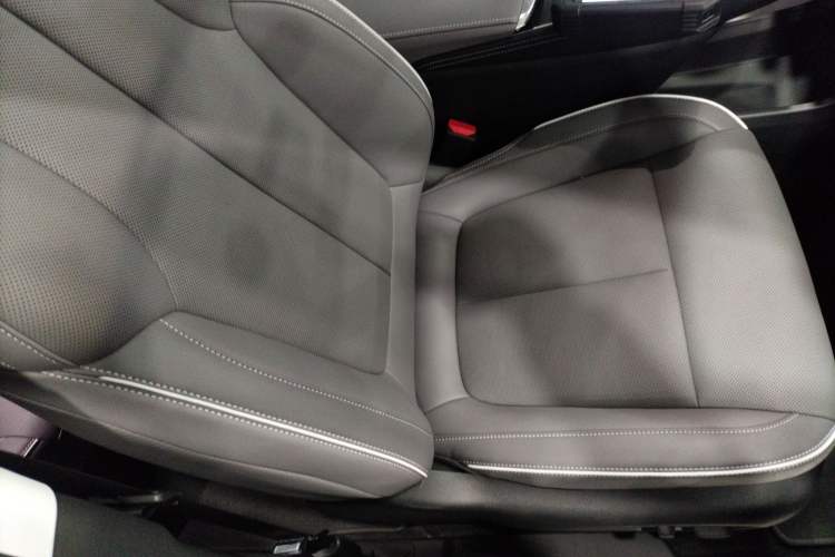 Used Buick E5 2025 Model 620KM Prestige Edition Right Front Seat