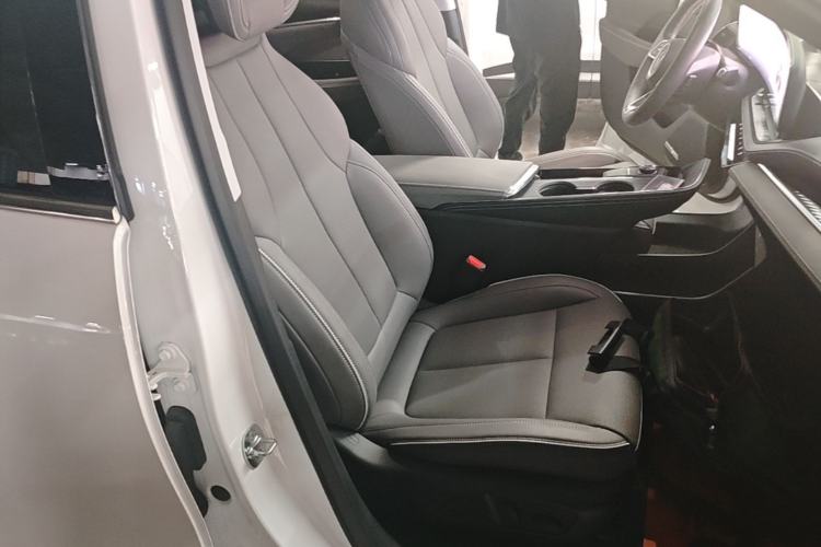 Used Buick E5 2025 Model 620KM Prestige Edition Right Front Seat