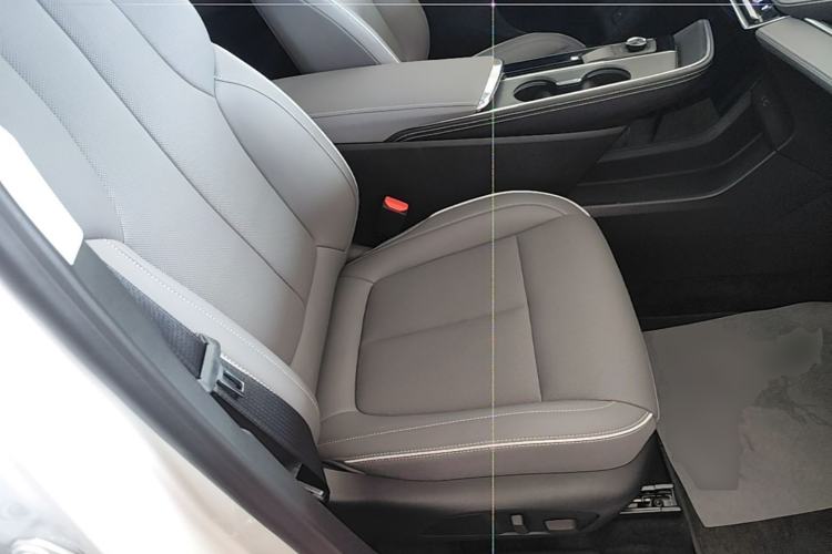 Used Buick E5 2025 Model 620KM Prestige Edition Right Front Seat