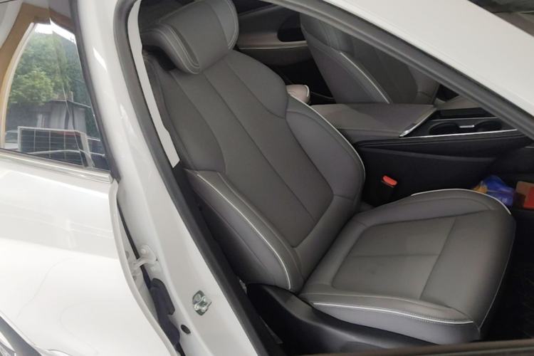Used Buick E5 2025 Model 620KM Prestige Edition Right Front Seat