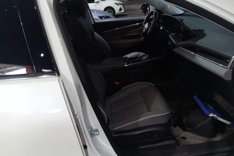 Used Buick E5 2025 Model 545KM Smart Enjoyment Edition Right Front Seat