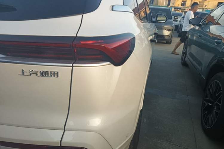 Used Buick E5 2025 Model 620KM Prestige Edition Right Rear Taillight