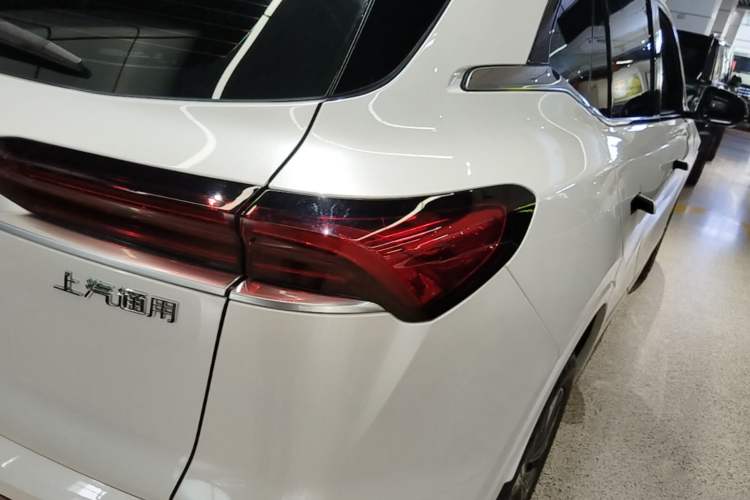 Used Buick E5 2025 Model 515KM First-Adoption Edition Right Rear Taillight