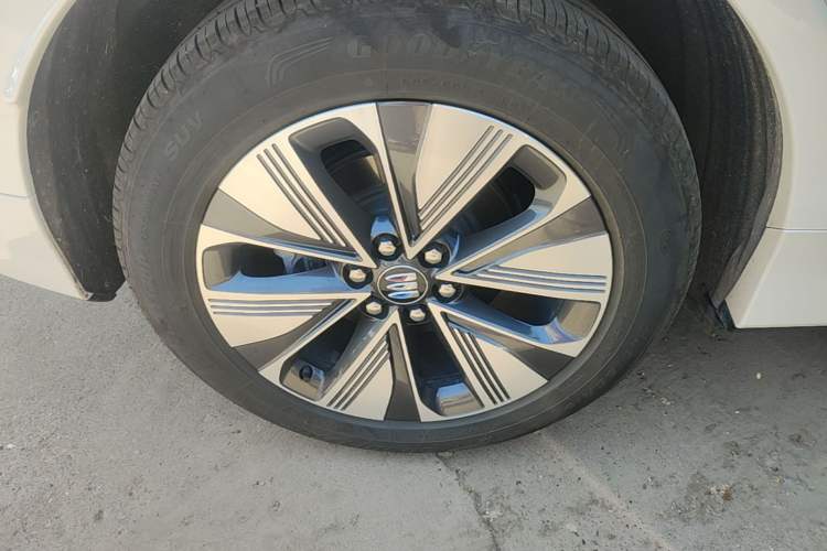 Used Buick E5 2025 Model 620KM Prestige Edition Right Rear Wheel Hub