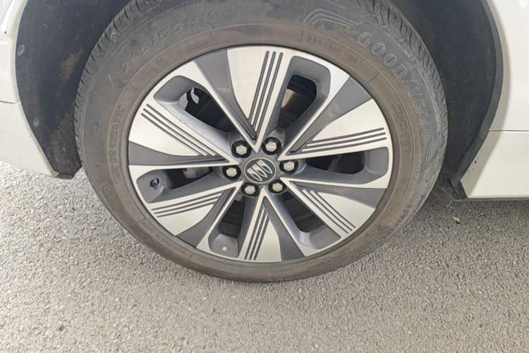 Used Buick E5 2025 Model 620KM Prestige Edition Right Rear Wheel Hub
