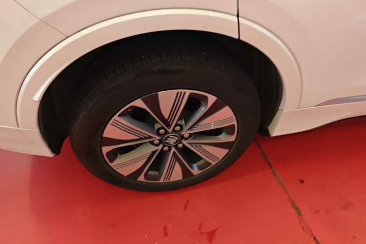 Used Buick E5 2025 Model 620KM Prestige Edition Right Rear Wheel Hub