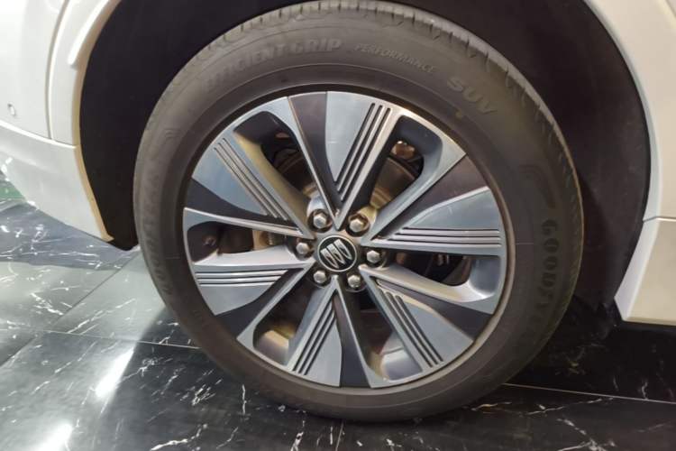 Used Buick E5 2025 Model 620KM Prestige Edition Right Rear Wheel Hub