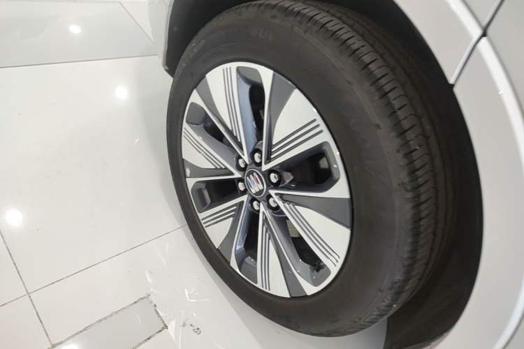 Used Buick E5 2025 Model 620KM Prestige Edition Right Rear Wheel Hub