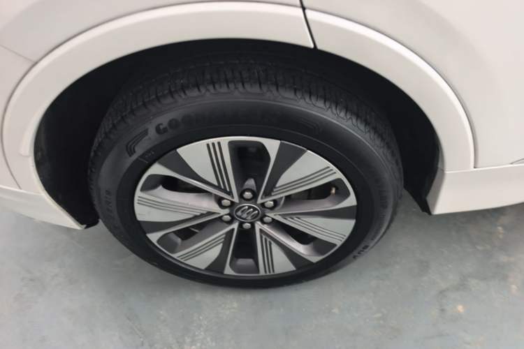 Used Buick E5 2025 Model 620KM Prestige Edition Right Rear Wheel Hub