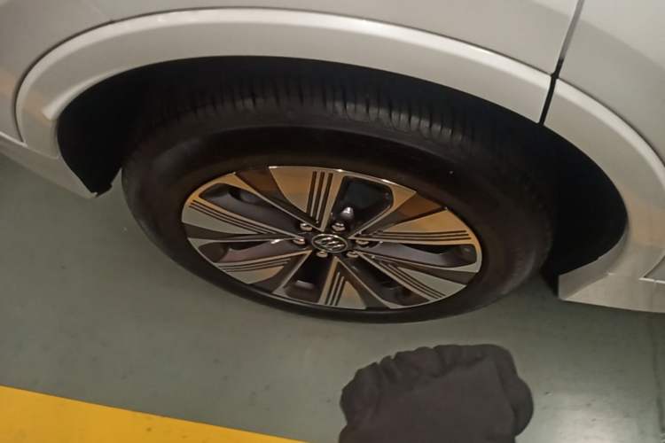 Used Buick E5 2025 Model 620KM Prestige Edition Right Rear Wheel Hub